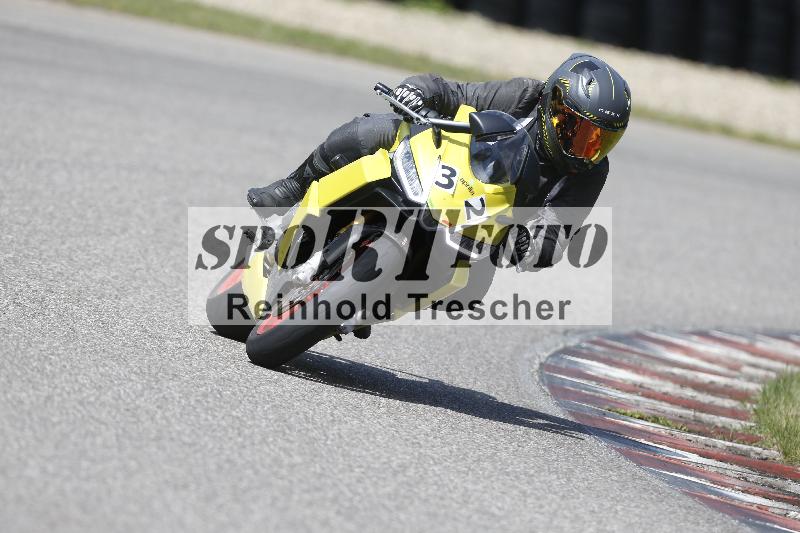 /Archiv-2025/09 22.04.2025 Cornu Master School ADR/gruen-vert/32